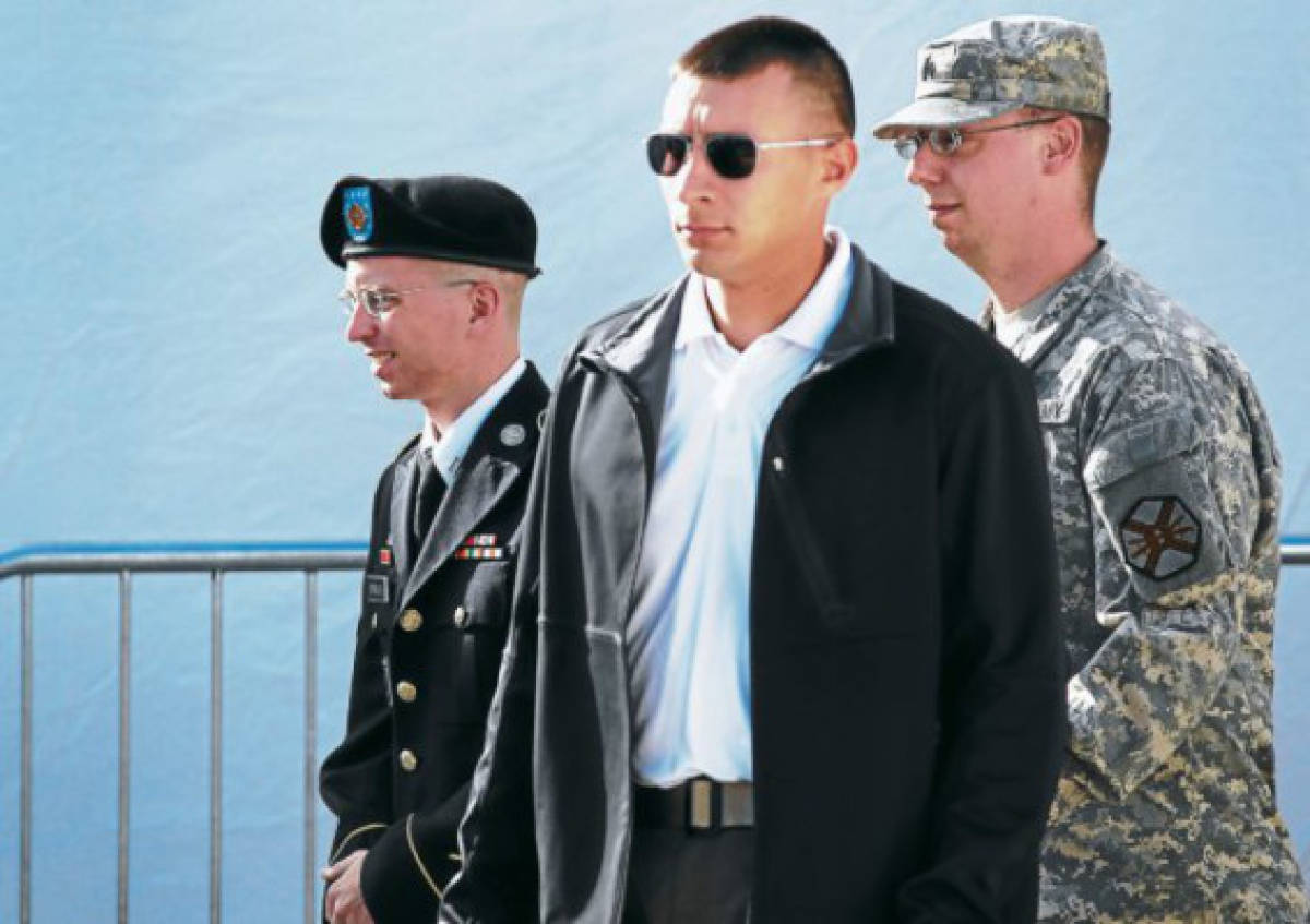 WikiLeaks: juez se niega a desechar diez cargos contra soldado Manning