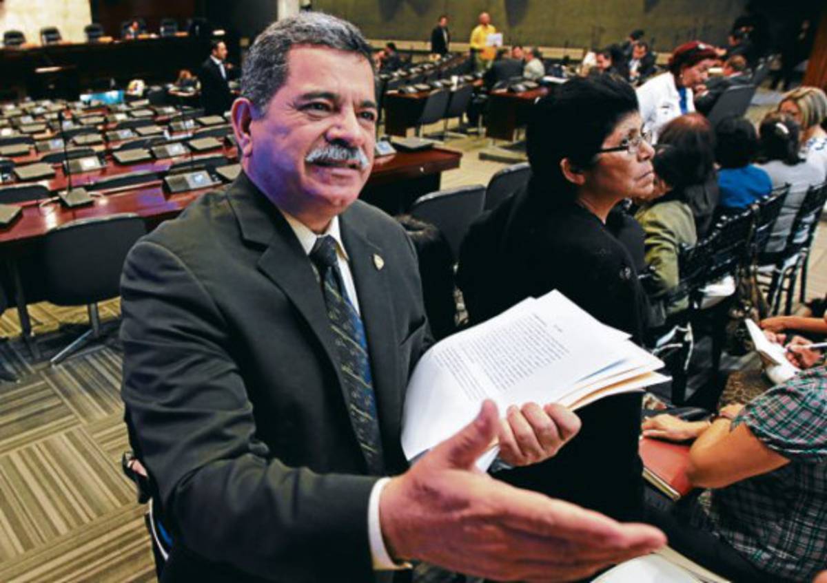 Divisas pagarán tasa de seguridad indirectamente