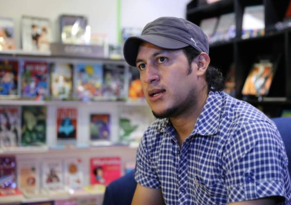 El poeta Yonny Rodríguez hace un llamado de atención a la indiferencia con su libro 'De Crisis y Catarsis'
