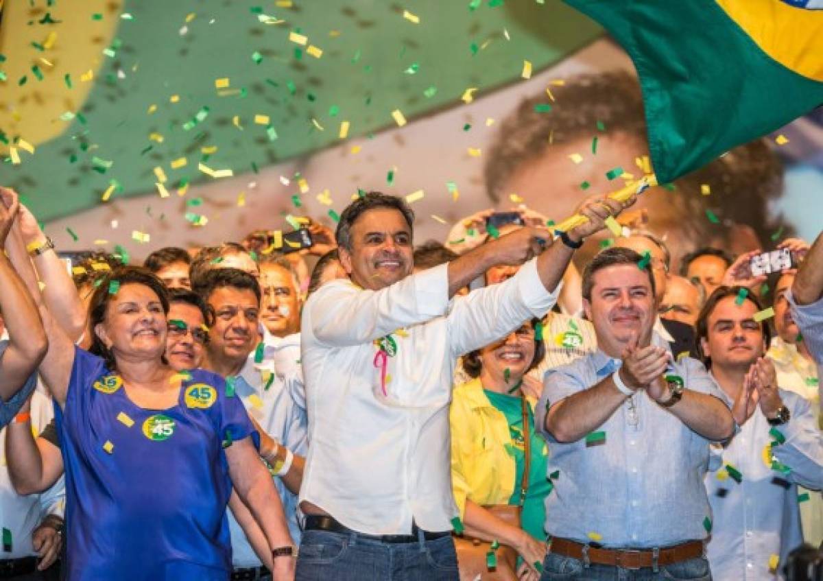 Apretado cierre de la campaña electoral entre Rousseff y Neves