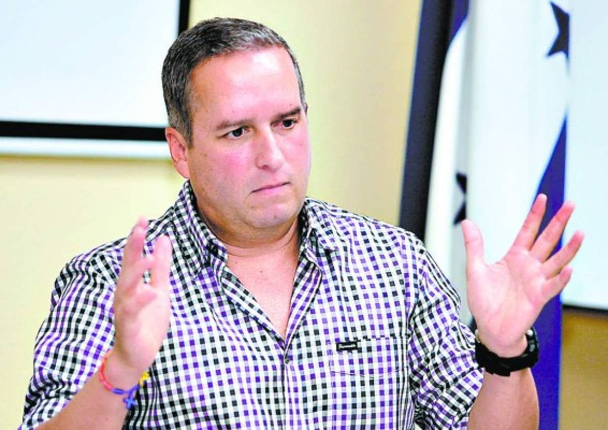 Ricardo Álvarez: 'Que caiga quien caiga”