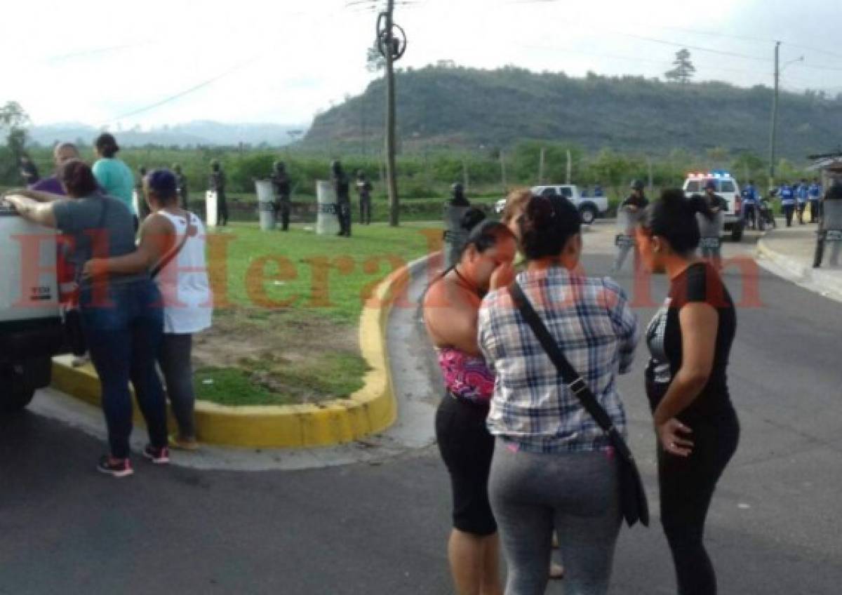 Familiares de los reos piden al presidente que les deje ver a sus hijos en Támara antes de ser llevados a 'La Tolva'