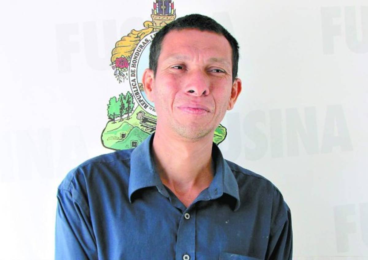 Detienen a hombre acusado de necrofilia