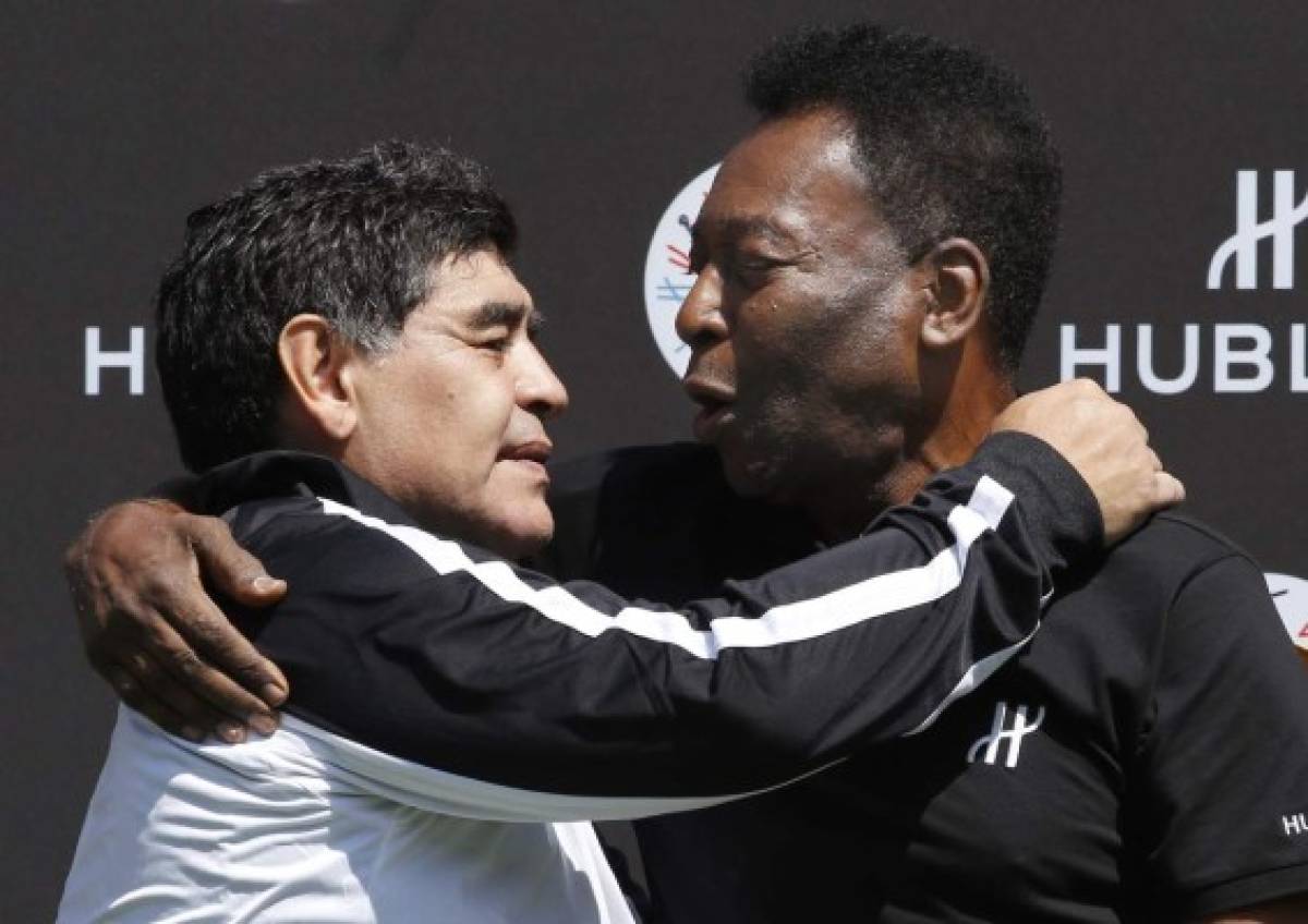 El día en que Pelé 'fichó' a Maradona para el Santos de Brasil