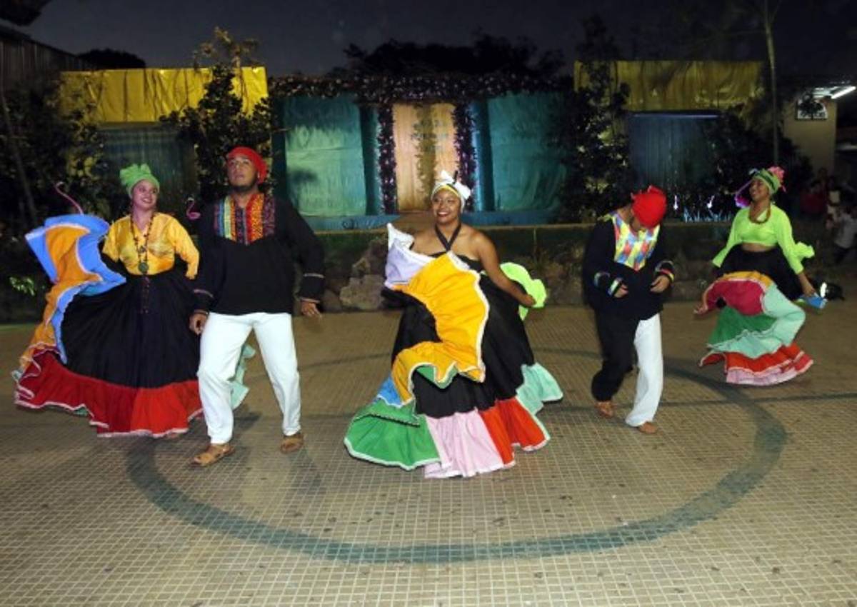 ALMA ESCOTO SE CONVIRTIó EN LA REINA TURISAB 2020