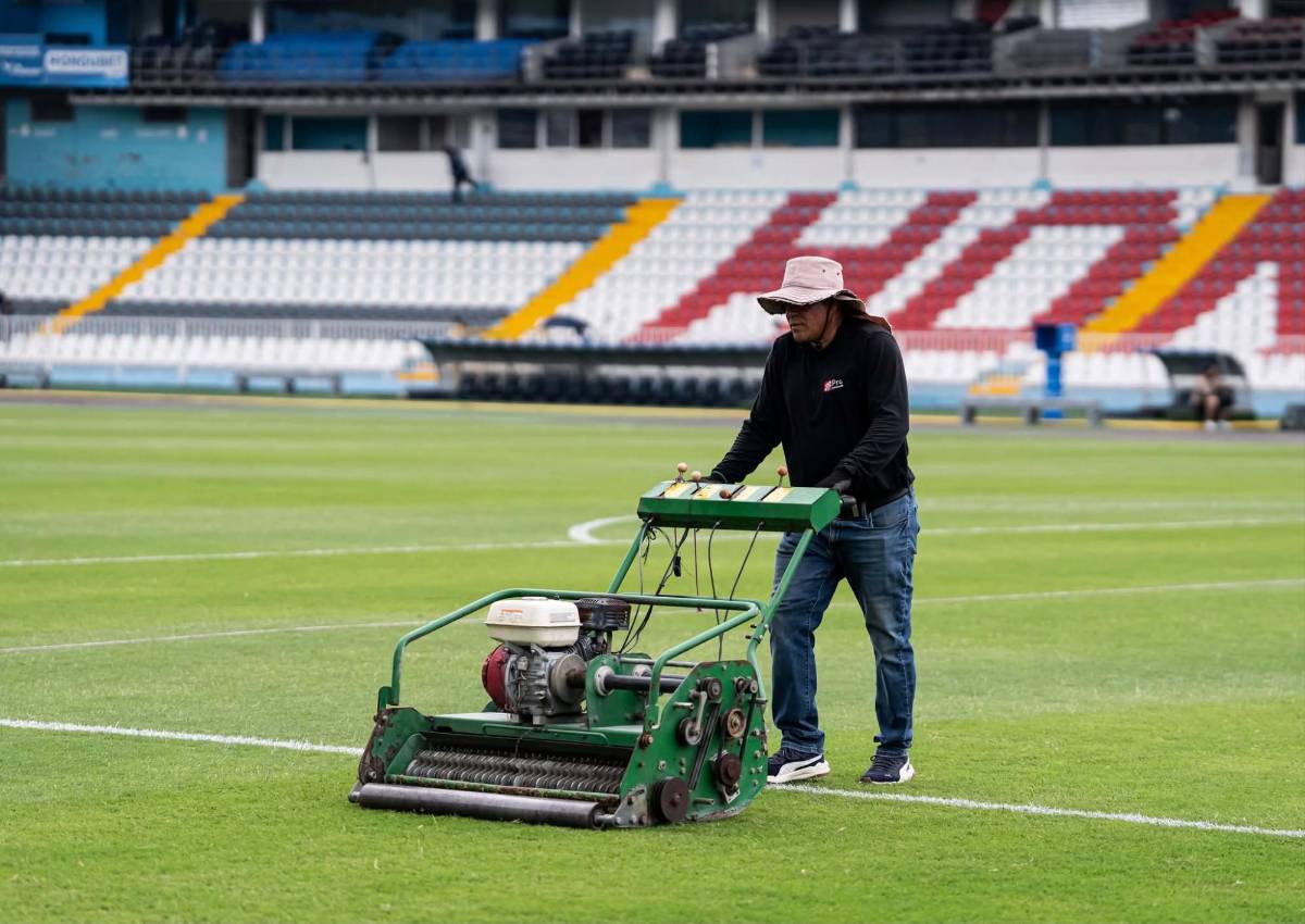 Ambiente previo de Gran Final: así pulen el estadio Nacional y primeros aficionados en llegar