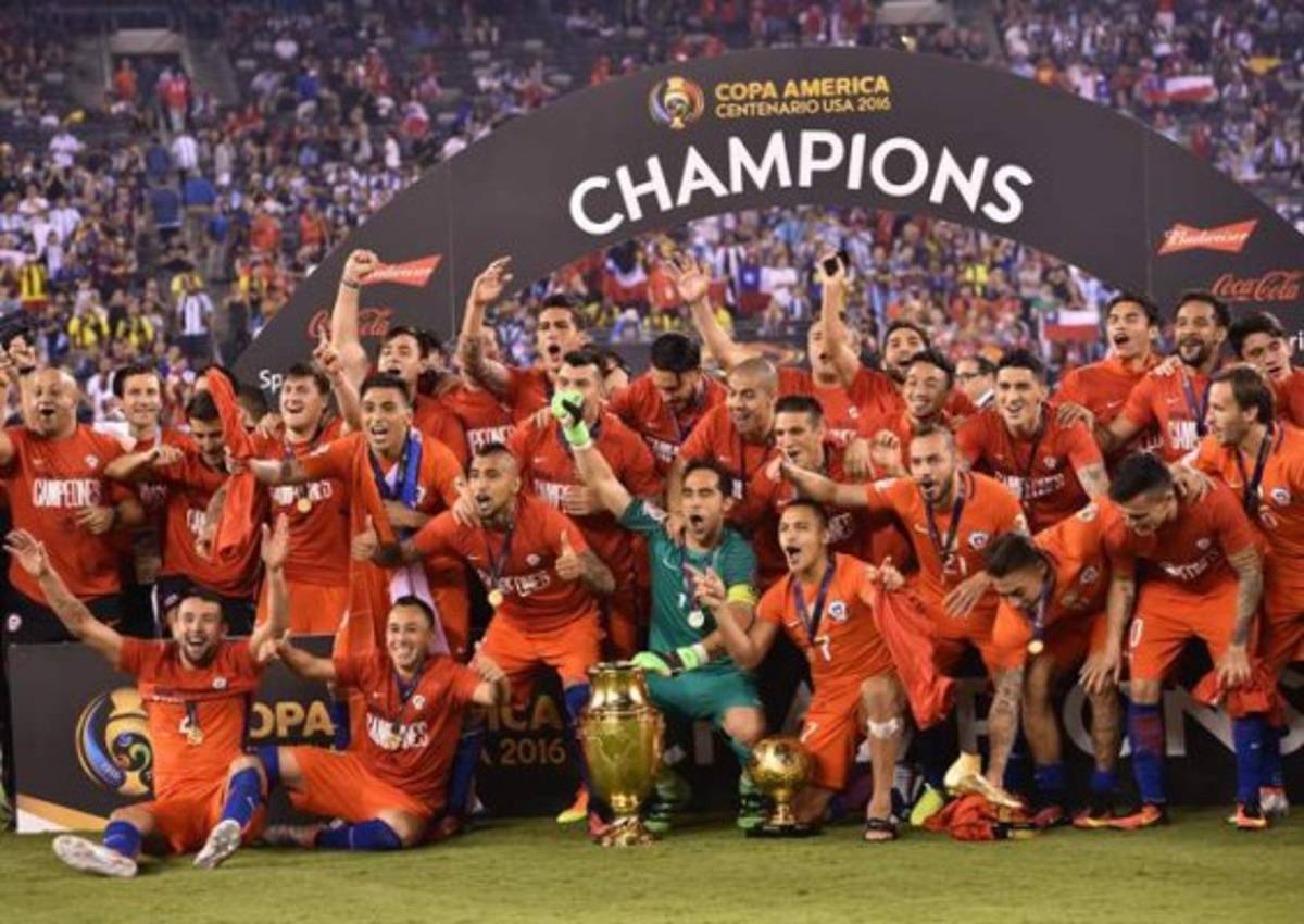 Vidente brasileño predice la muerte de un jugador de la Selección de Chile