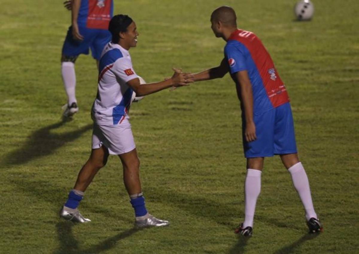 Partido por la paz en Honduras convoca a exestrellas del Barcelona y Real Madrid en el estadio Nacional