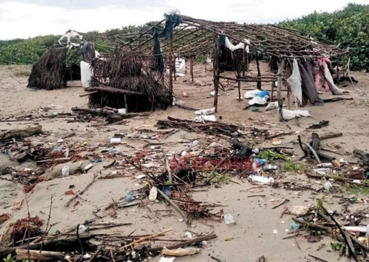 Las estaciones de pesca artesanal fueron devastadas y totalmente destruidas por los embates de la tormenta Iota en Puerto Lempira.