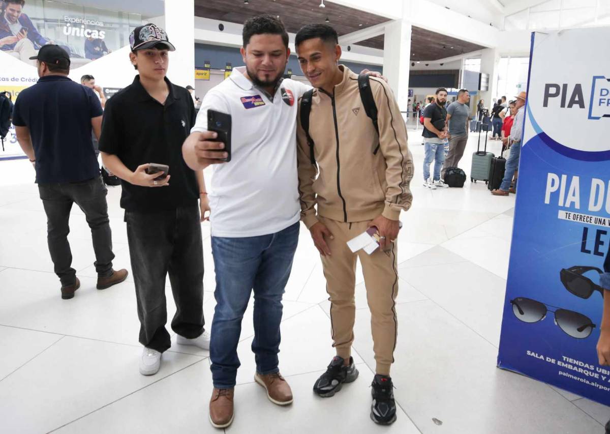 Jugador hondureño no regresa a su equipo, legionario la hace de periodista y los costosos bolsos