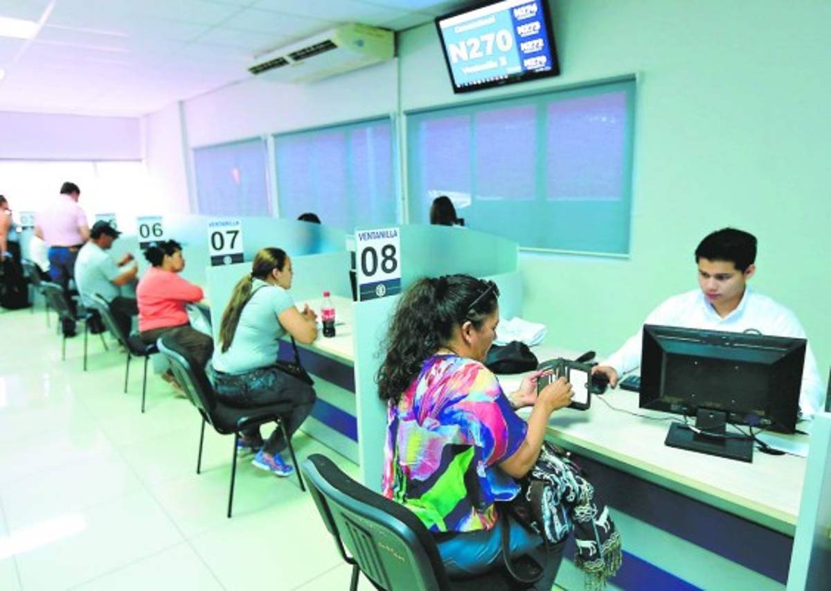 Concentran los servicios del Servicio de Administración de Rentas en la colonia Trapiche de Tegucigalpa