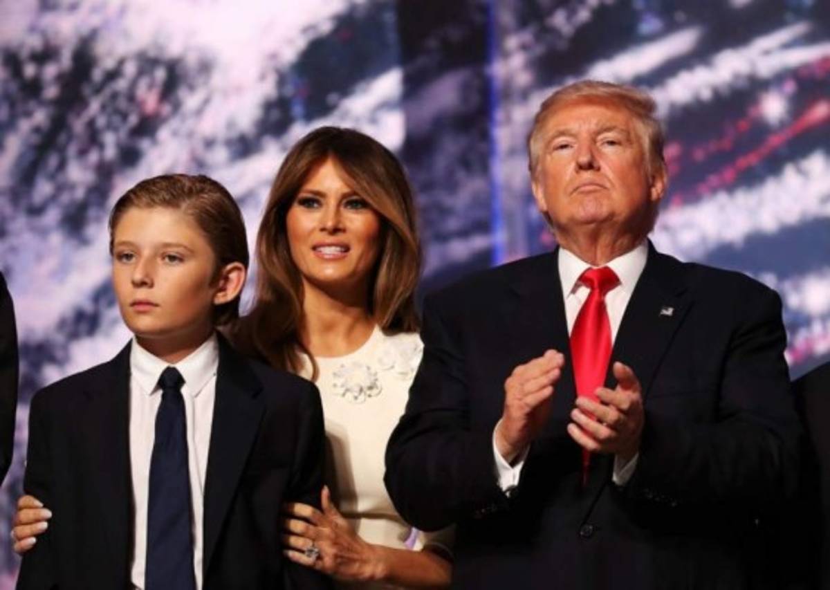 Hijo menor de Trump es captado en un tierno momento