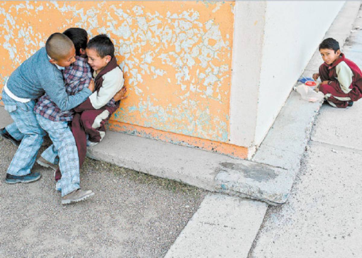 Pueblos vacíos se resisten al sueño americano