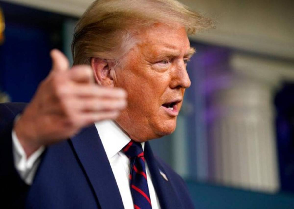 Trump dice a Putin que quiere evitar carrera de armas entre EEUU, Rusia y China