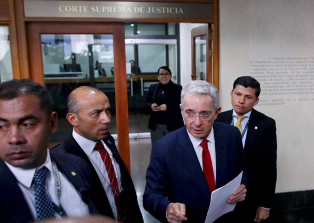 Crece presión por una asamblea constituyente en Colombia