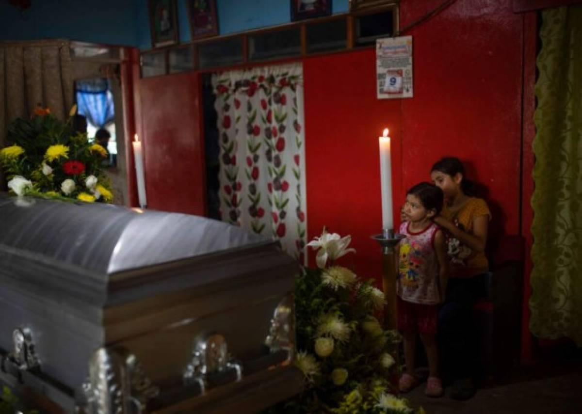 Realizan funeral de periodista asesinado en sur de México  