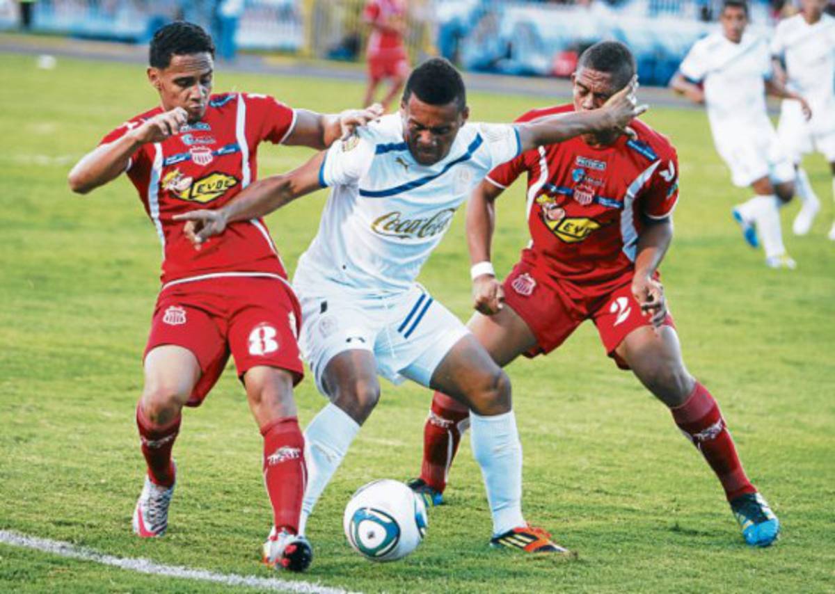 Solo espera a su rival..., dice Danilo Tosello