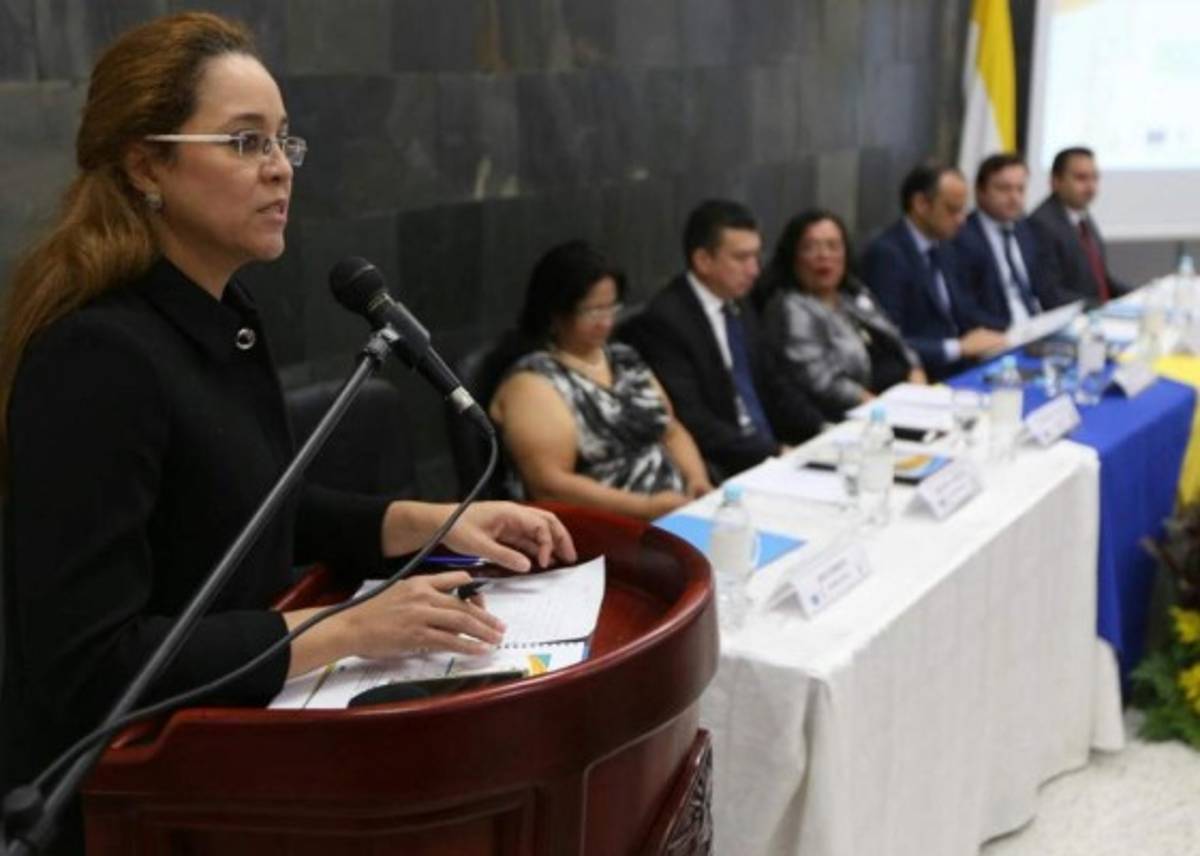 La consultora Aída Romero, (Foto: Alex Pérez)