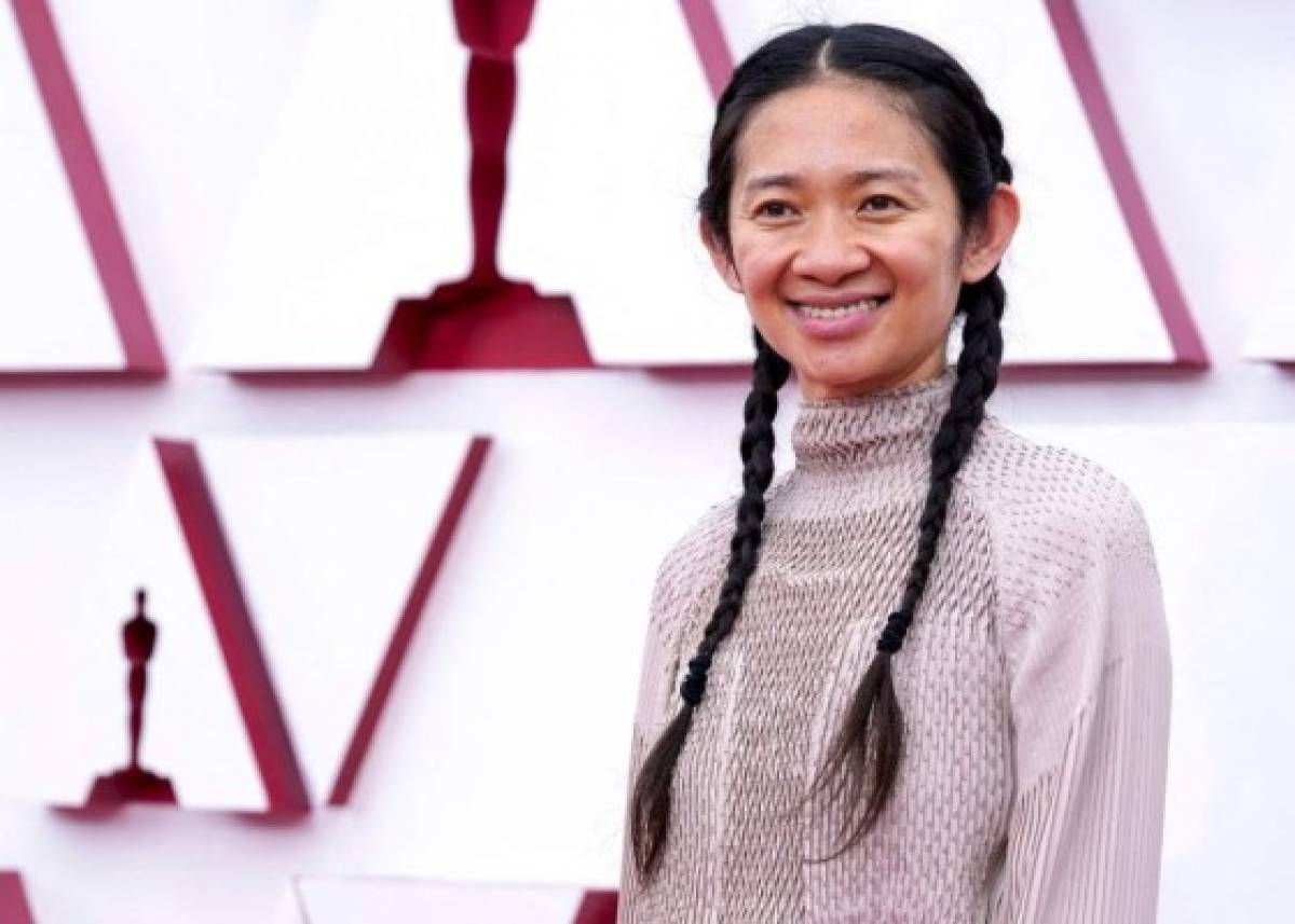 Chloe Zhao gana el Oscar a mejor director por 'Nomadland'