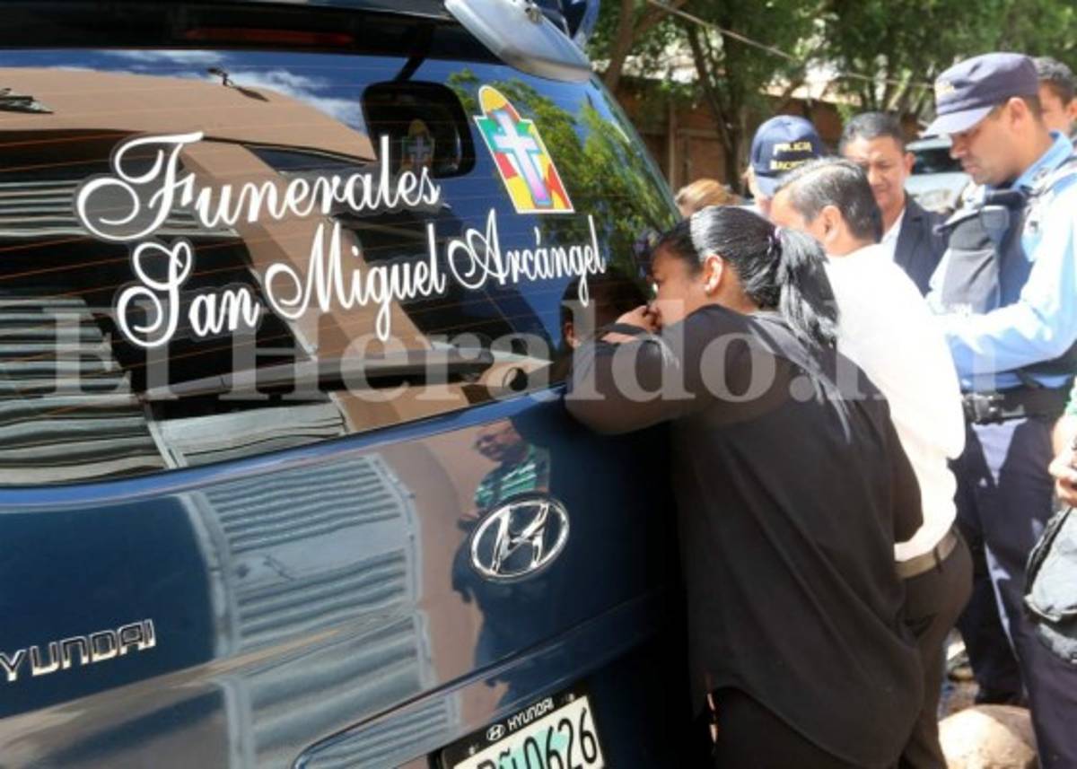 Honduras: 'Mi papi, quiero ver a mi papi”, lamentaba hijo de policía