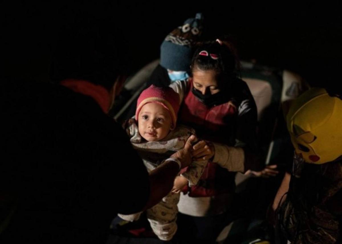 Guatemala ayuda a tres niñas hondureñas abandonadas en el Río Grande