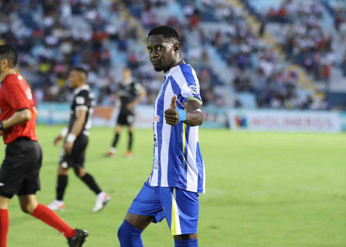 Bronca de Espinel, linda chica cautivó, show de la Ultra y épica remontada de Olimpia vs Victoria