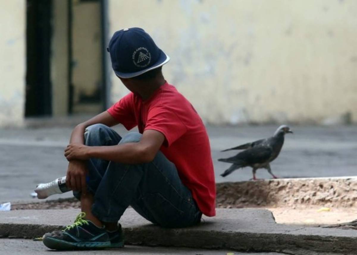 Niños capitalinos son presa fácil del crimen organizado, según Dinaf