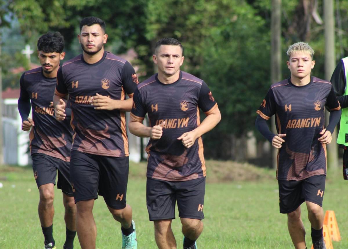 Futbolistas veteranos de Honduras que se resisten al retiro y militan en el ascenso