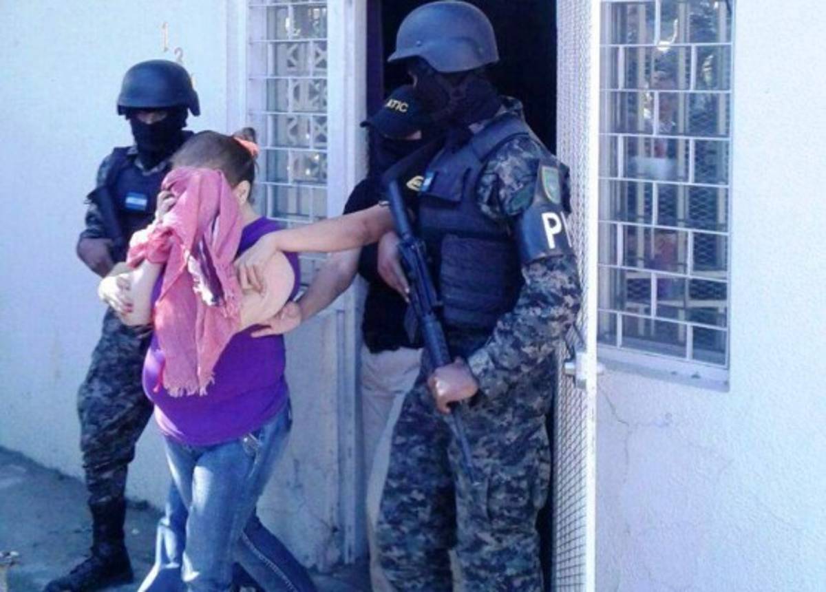 Unos 2 millones se saquearon con préstamos ficticios: ATIC