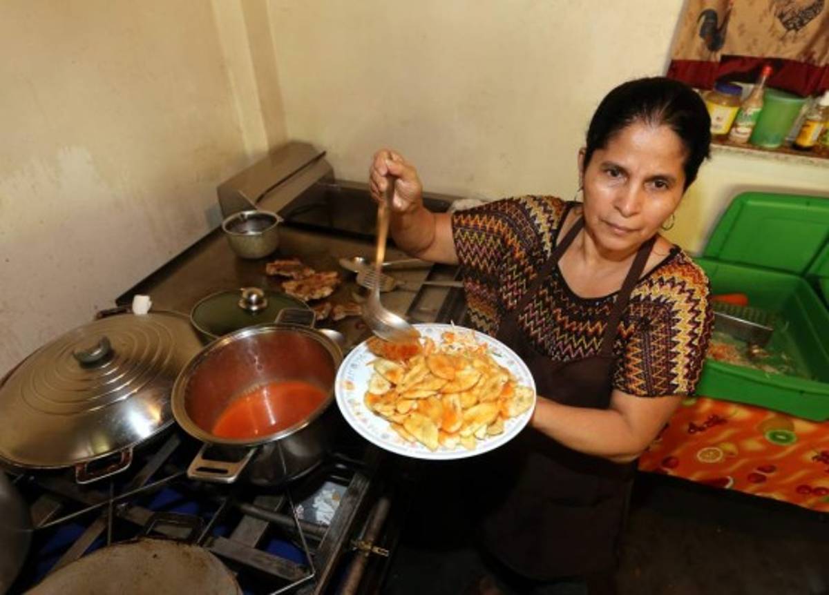 Después de muchos años de lucha en diferentes trabajos, María Osorio logró montar su propio negocio.