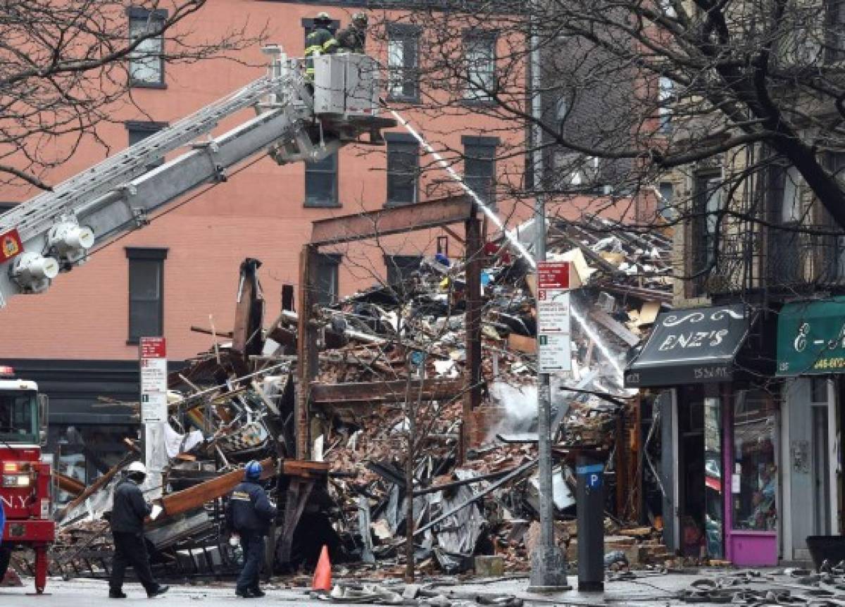 Dos desaparecidos por explosión en edificios en NY