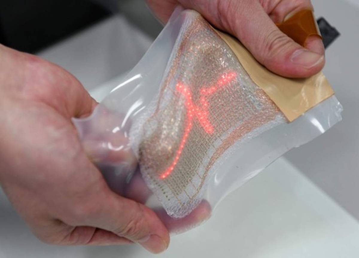 Japonés inventa una pantalla de LED comparable a una segunda piel