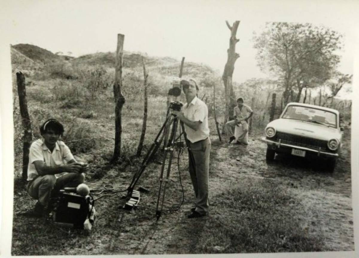 A lo largo de su trayectoria ha dirigido muchos documentales, su principal enfoque ha sido la vida de los pueblos originarios de Honduras.