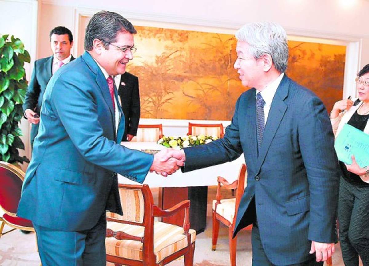 Honduras ahora tiene alianzas que no tenía antes, afirma Hernández