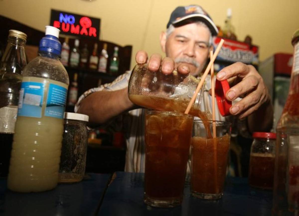 Tito Aguacate, 70 años de trayectoria y calambres