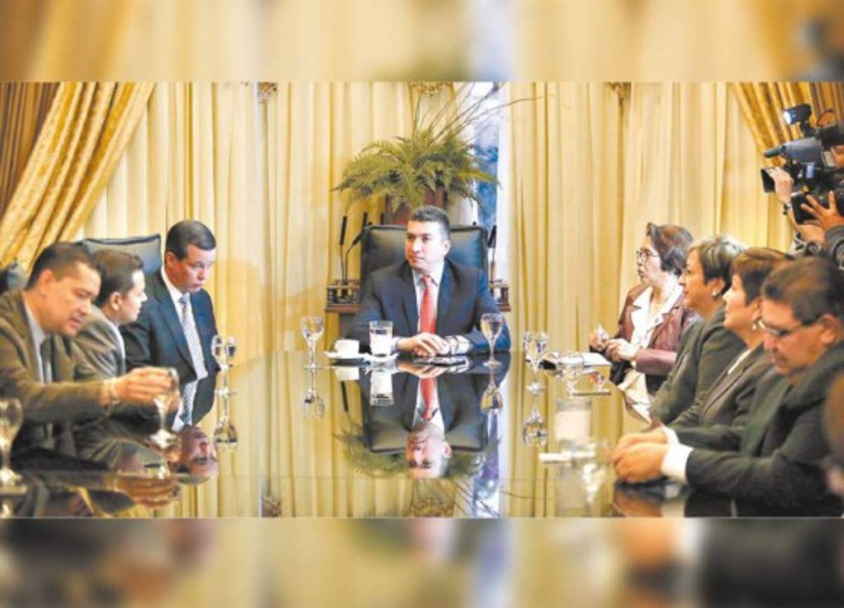 Honduras: Ordenan revisar actos de personal del Poder Judicial de enero a julio de 2015