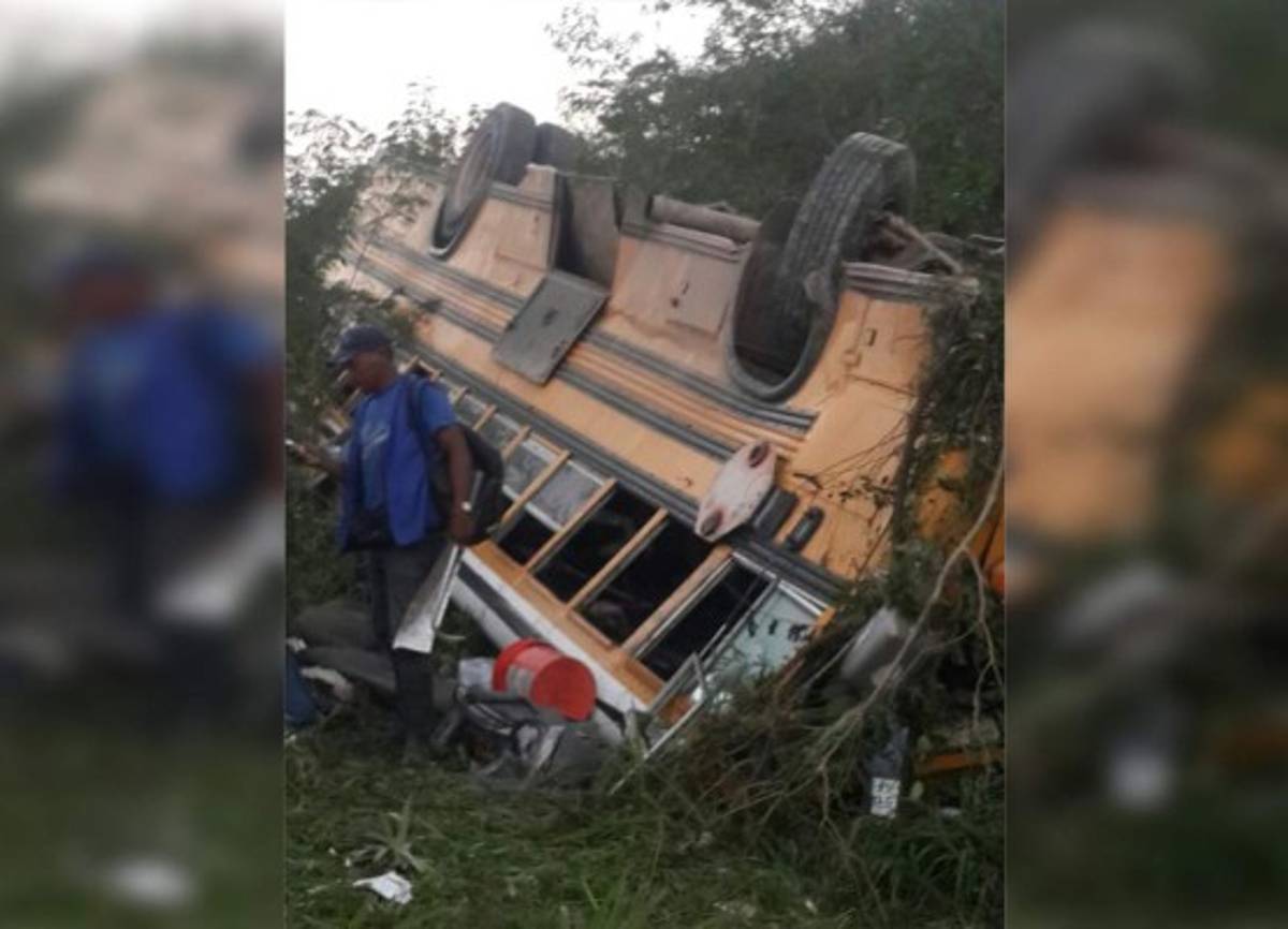 Honduras: Volcamiento de bus en Yoro deja al menos un muerto