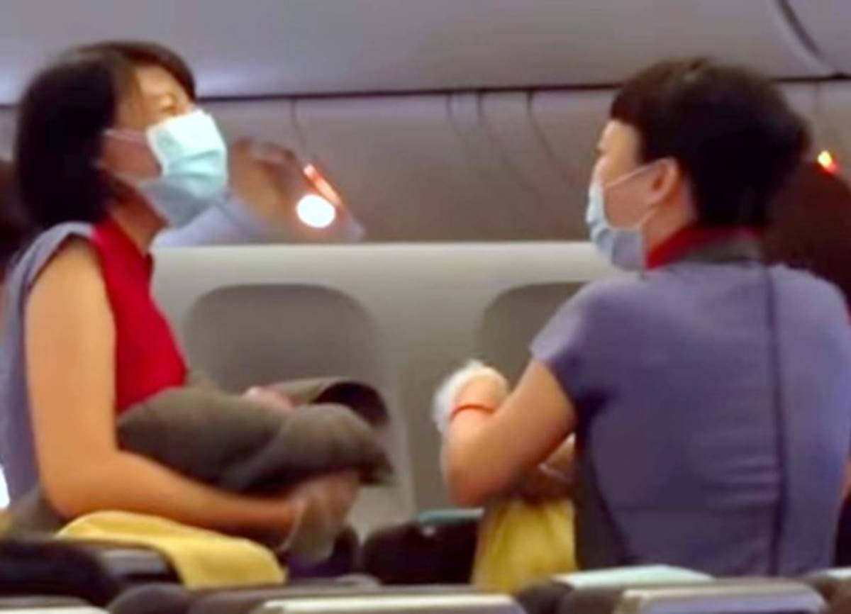 Doctora de Los Ángeles atiende parto en pleno vuelo de Taiwán a EEUU