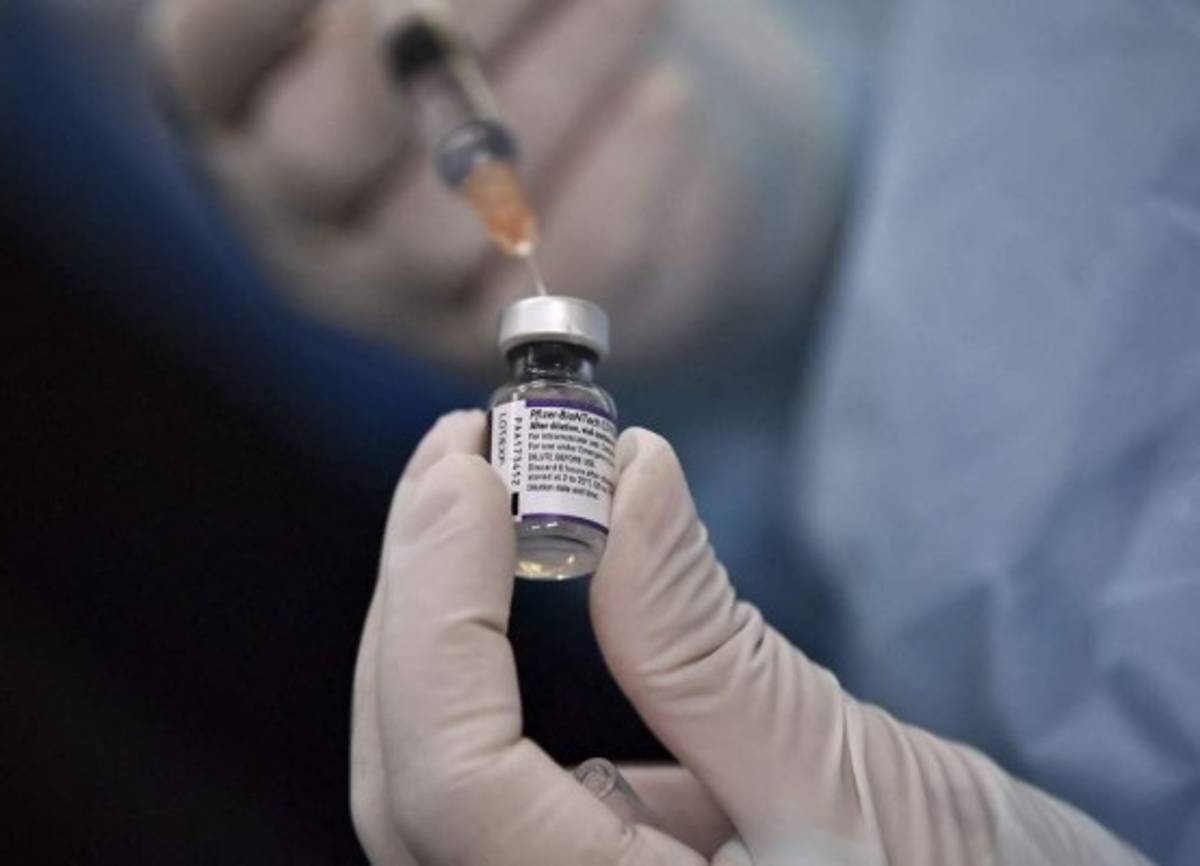 Tercera dosis de vacuna de Pfizer/BioNTech contra el covid tiene 95,6% de eficacia