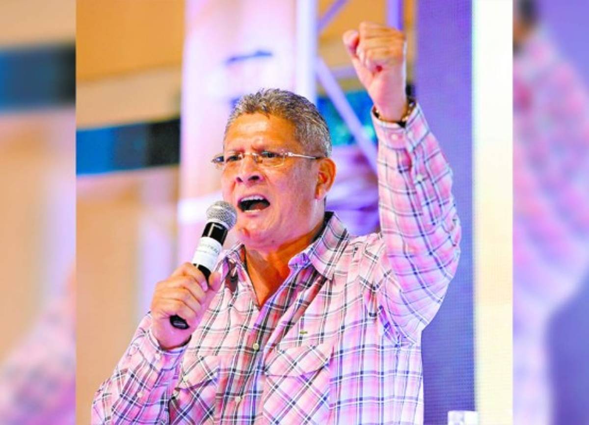 Esdras Amado López oficializará creación de la Nueva Ruta