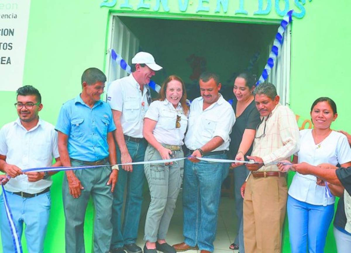 Amplían centro de salud en Renacer, Marcovia