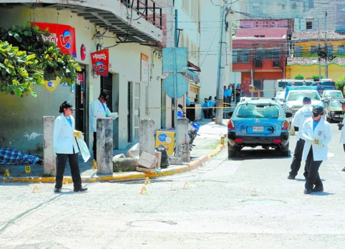 Analizan video en que se observa crimen de abogada Mirian del Cid