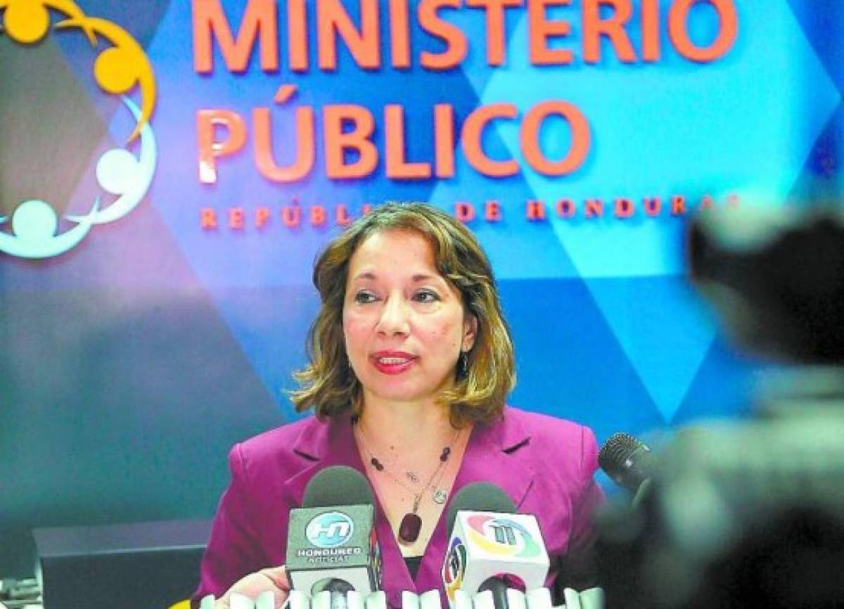 Fiscal hondureña se siente sola en defensa de mujeres
