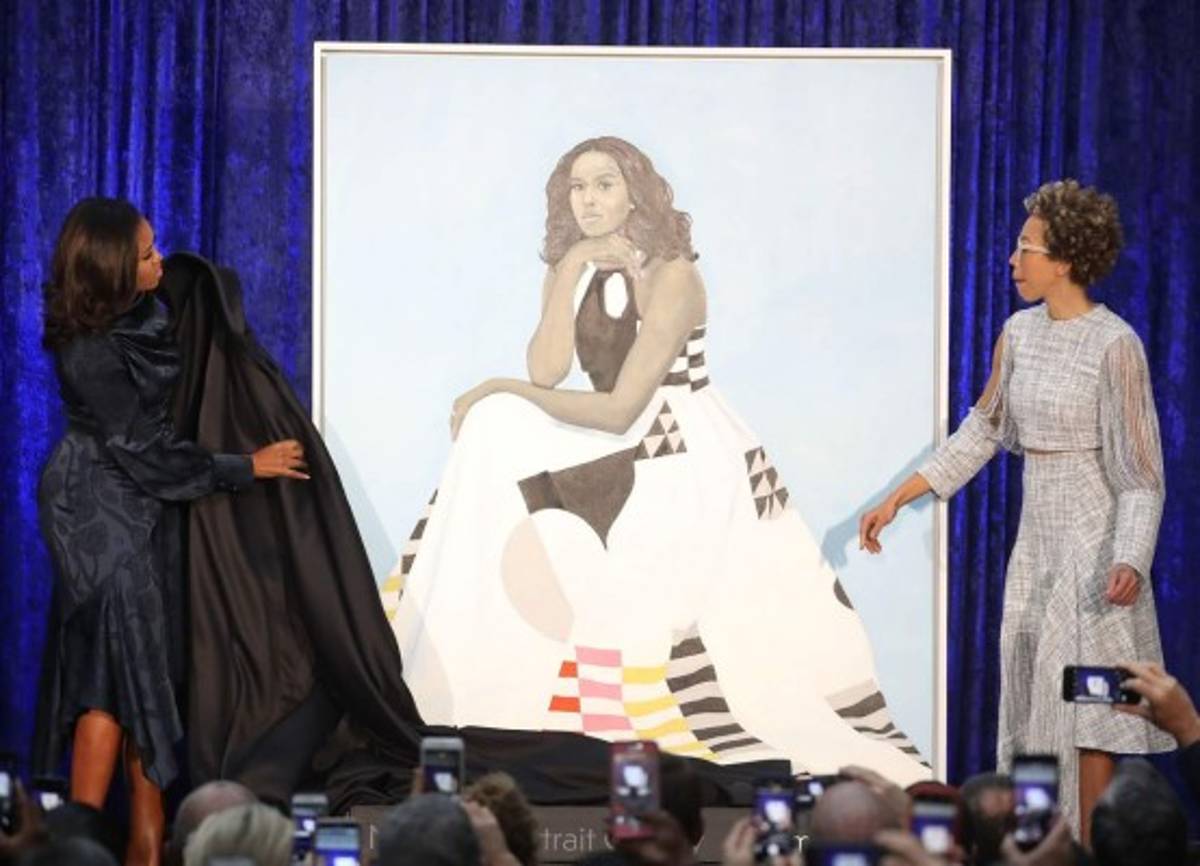Michelle y Barack Obama revelan sus retratos oficiales en el National Portrait Gallery
