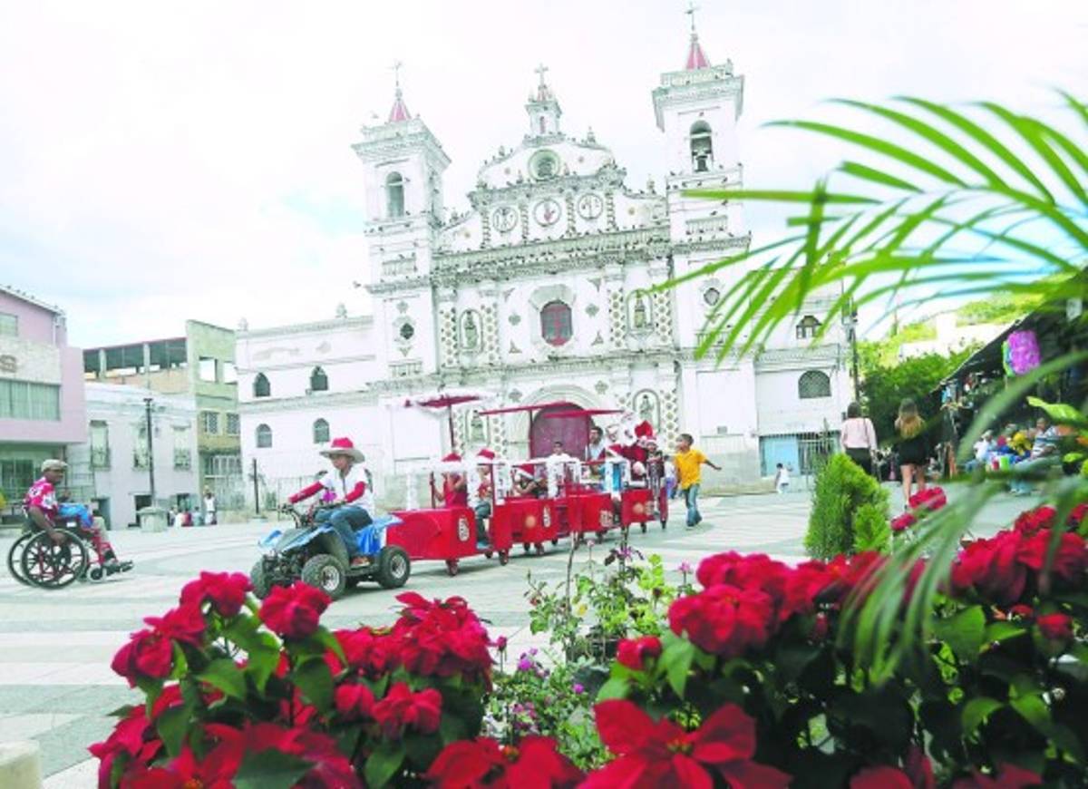Honduras: La Navidad ya se vive en la capital