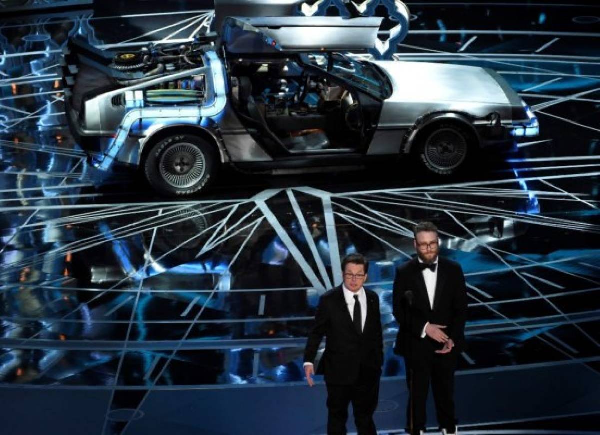 Seth Rogel y Michael J. Fox trasladaron los Oscar al futuro