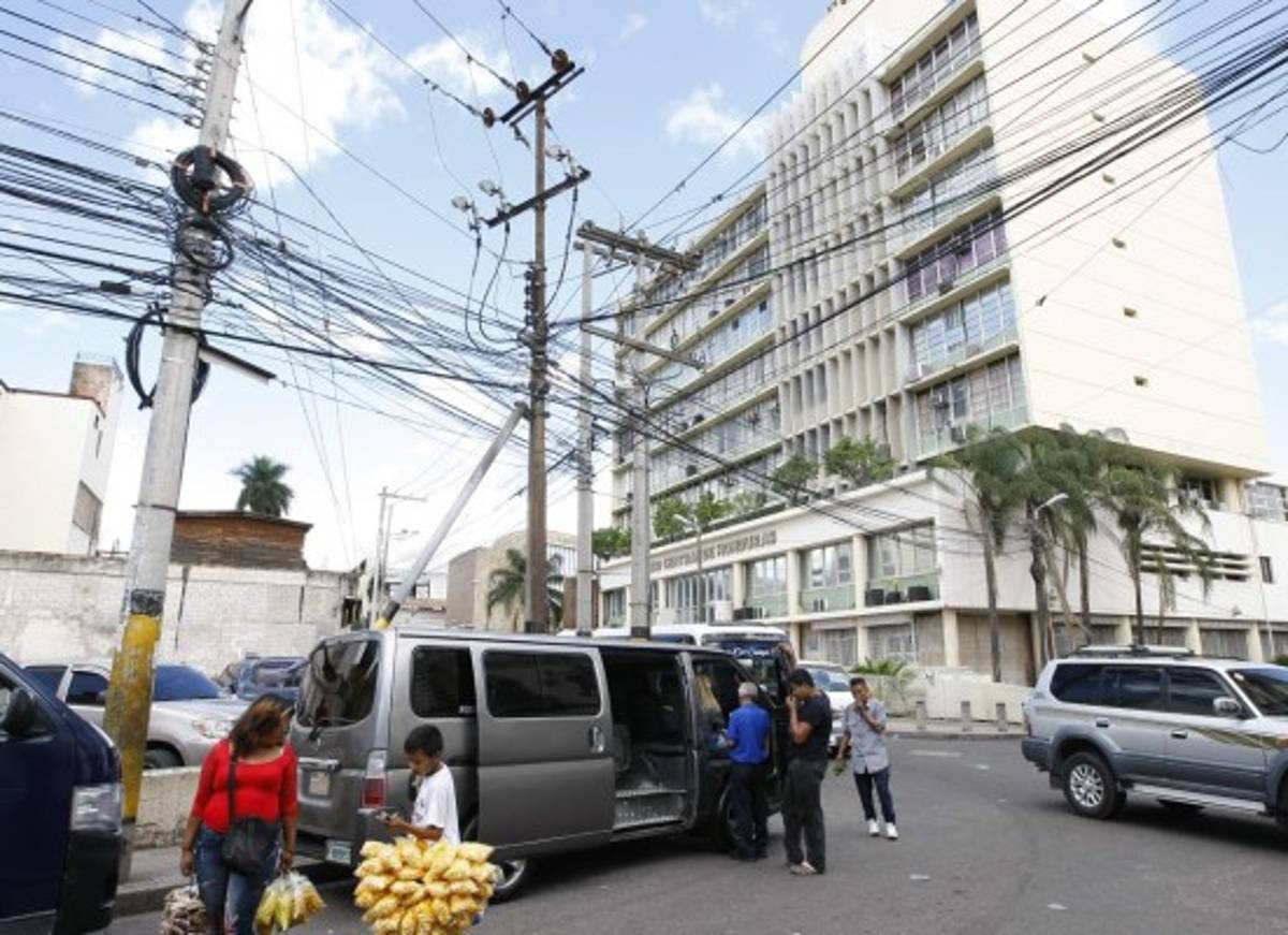 Regularán rutas de buses en el centro de Tegucigalpa