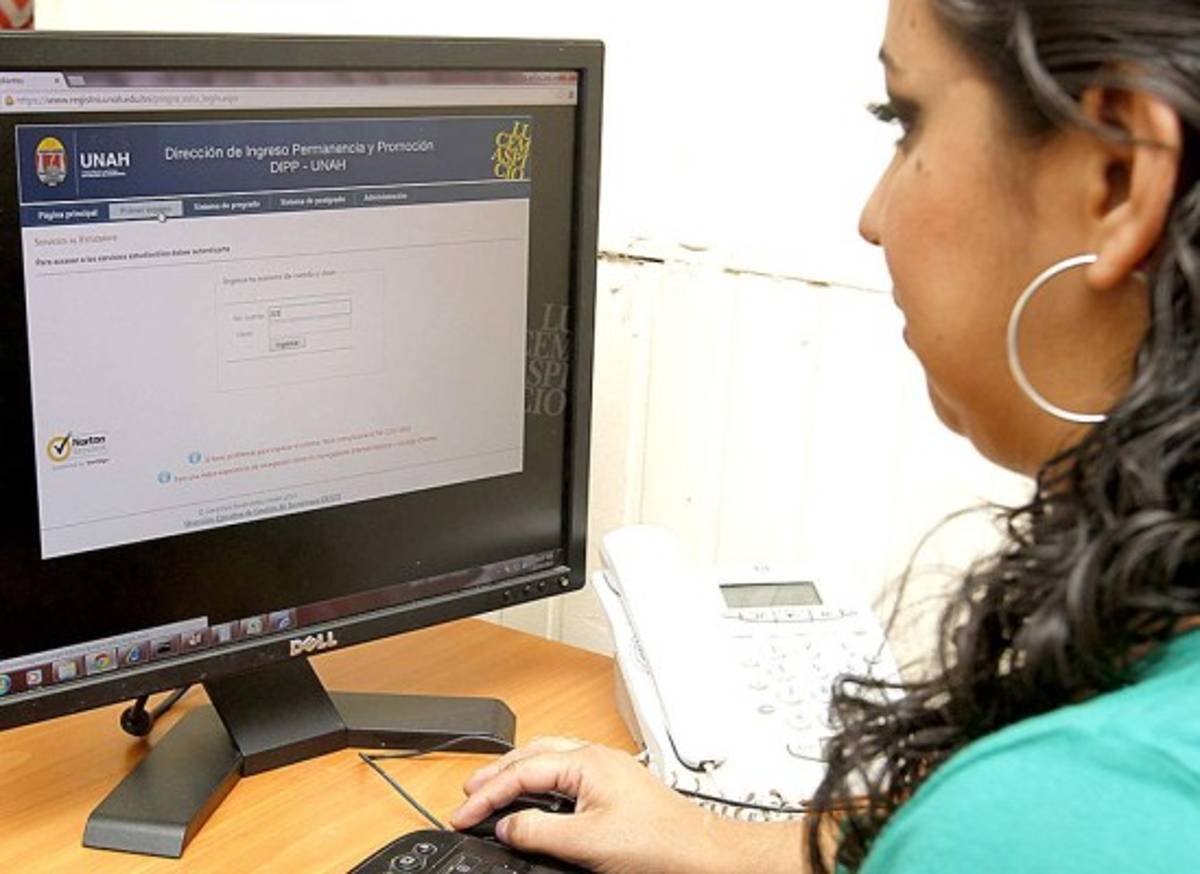 UNAH inicia matrícula para primer período