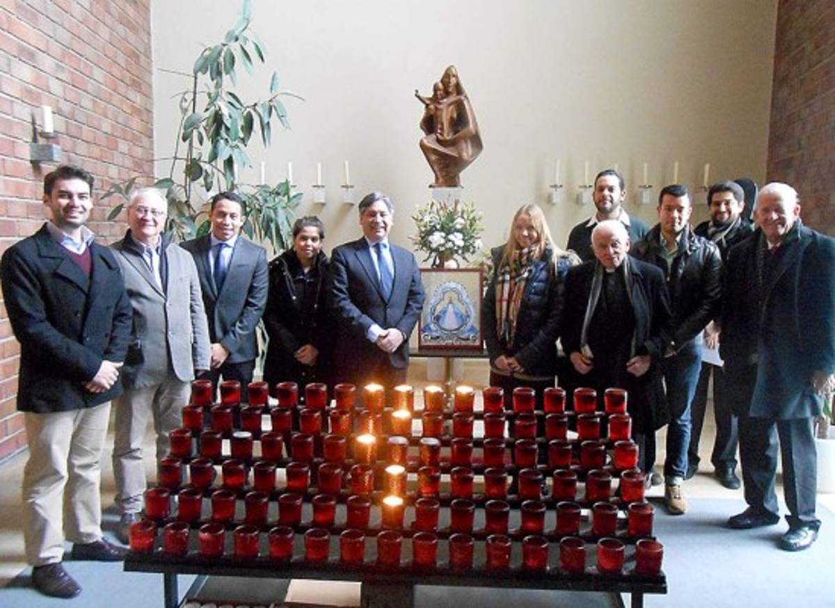 Hondureños en Alemania recuerdan a la 'Morenita'