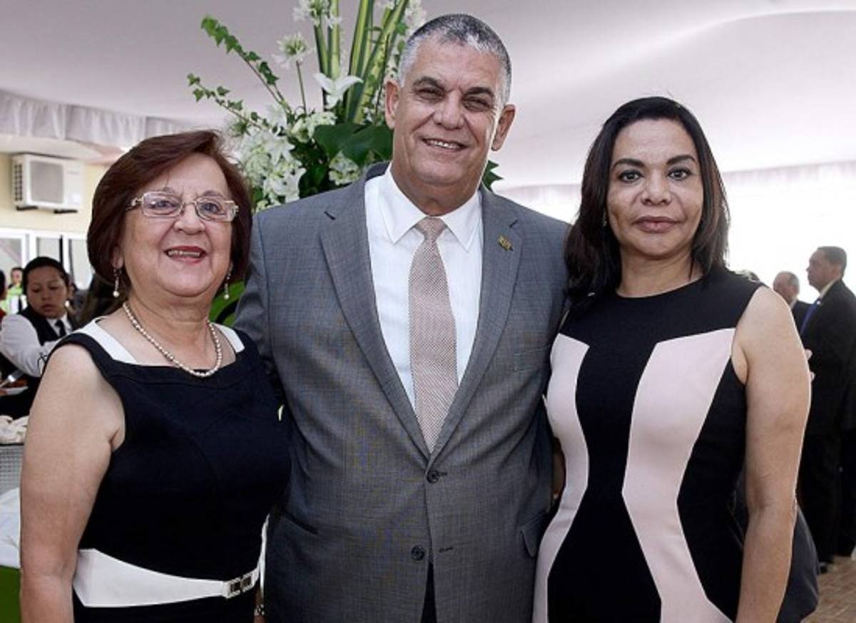 Congreso Nacional premia la excelencia y honradez